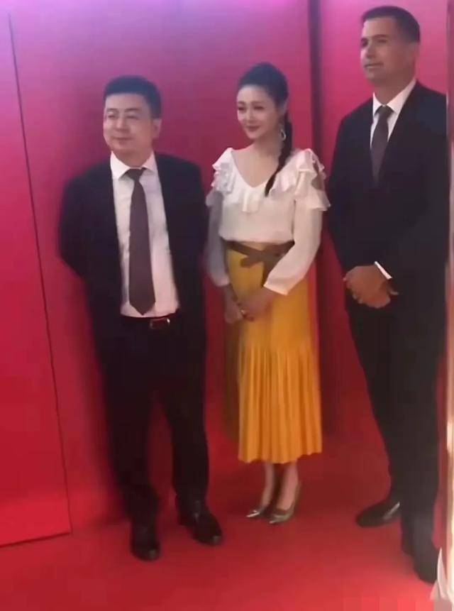 太狠！片酬低，挖隐私，说丑角，不看好，心高气傲的大S意能平吗