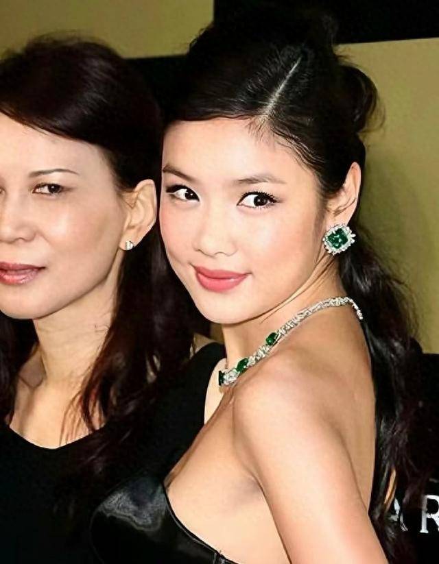 回看20年前的乐基儿，才懂黎明当年为啥豪掷7亿，那腰那腿太绝了