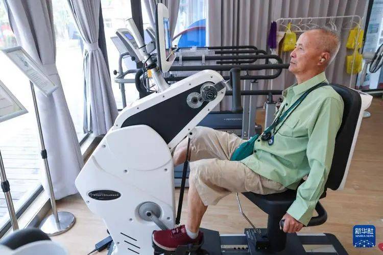 “企业不愿放、职工不敢休”，父母护理假如何落到实处？