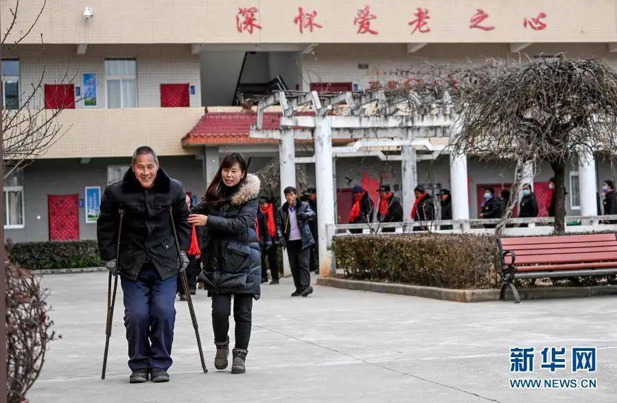 “企业不愿放、职工不敢休”，父母护理假如何落到实处？
